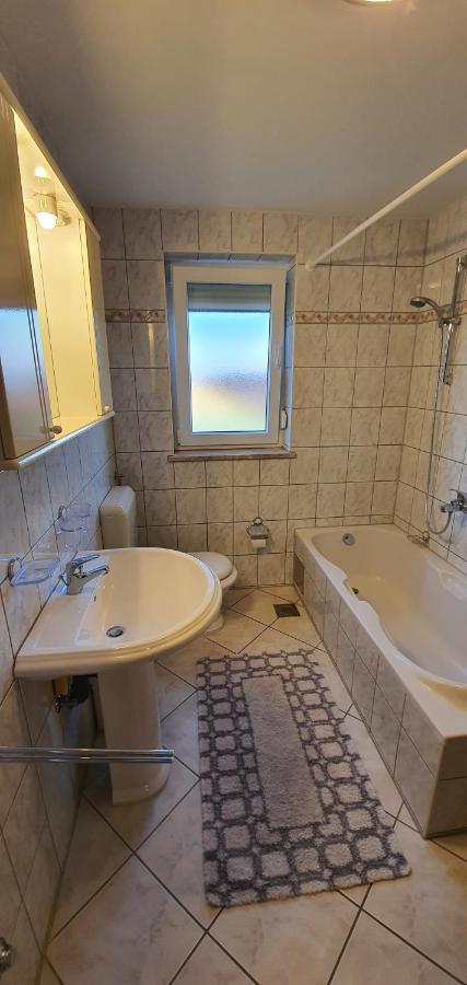 Apartmani Krajnovic Fažana Exterior foto