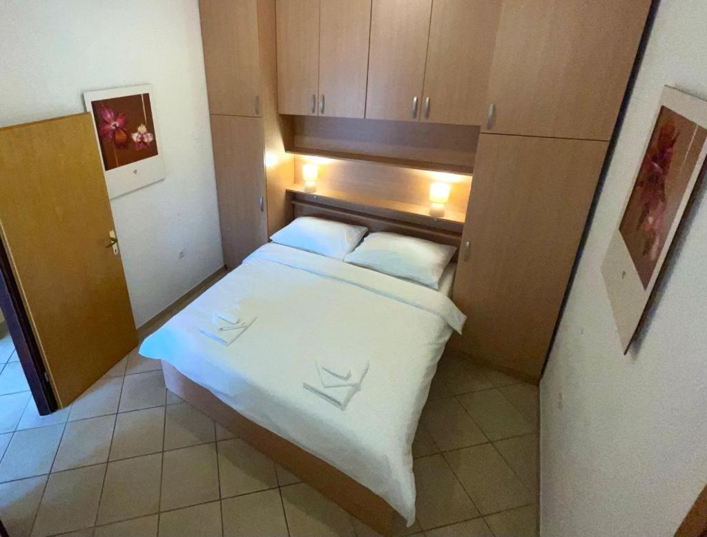 Apartmani Krajnovic Fažana Exterior foto
